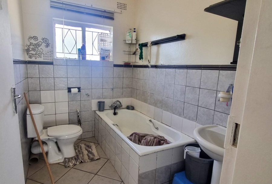 5 Bedroom Property for Sale in Panorama Free State